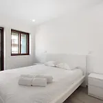 T4 Furadouro With Sea View