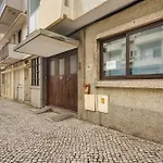 T4 Furadouro With Sea View 아파트