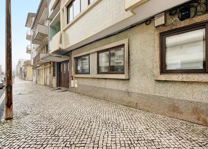 Апартаменты T4 Furadouro With Sea View